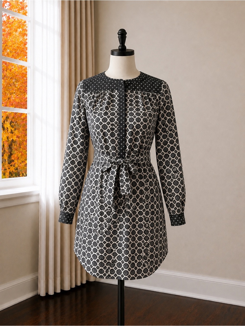 LOFT Black & White Printed Long-Sleeve Fabrix Belt Dress